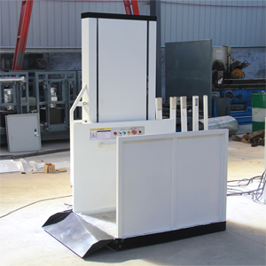 Vertical wheelchair lift